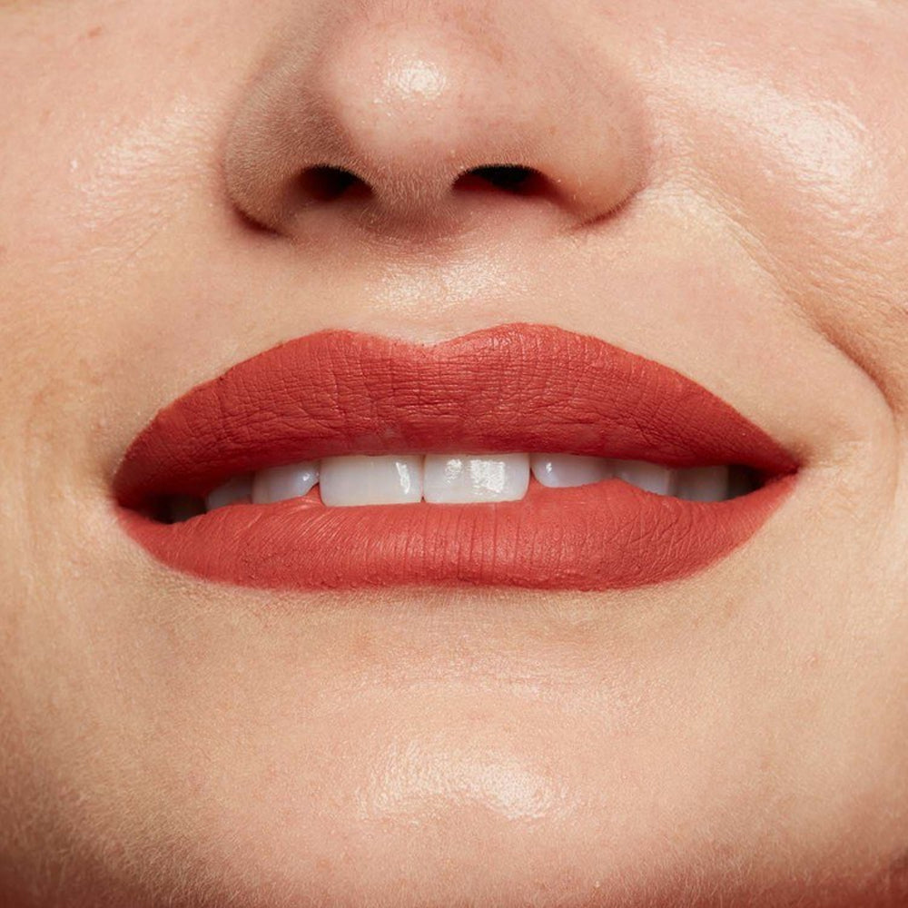 Ruj lichid mat NYX Professional Makeup Lip Lingerie XXL Candela Babe