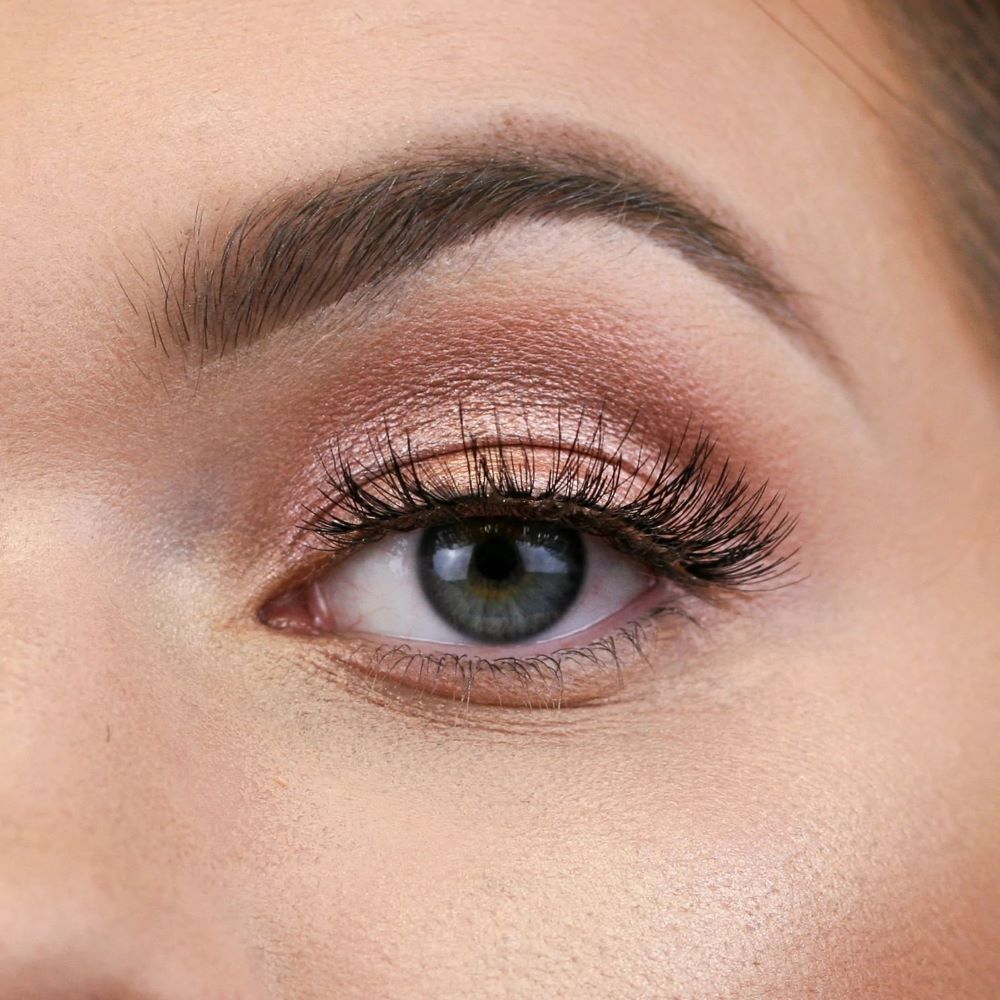 Gene False KissUSA So Wispy 01