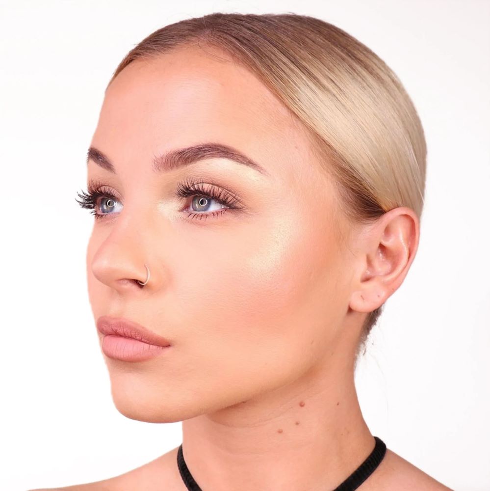Iluminator theBalm Let`s Bolt Highlighter